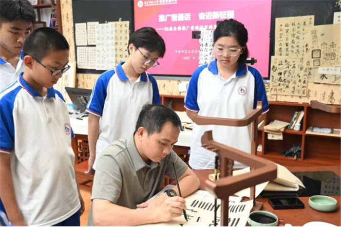 1700553657840927.png 9.png